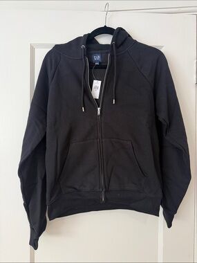 GAP Size Small Women’s Black Full-Zip Hoodie